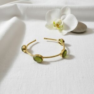 gold-open-cuff-bangle-with-olive-green-cabochon-stones